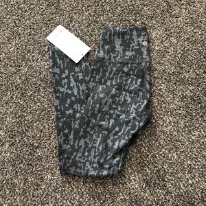 Size 4 wunder train tights